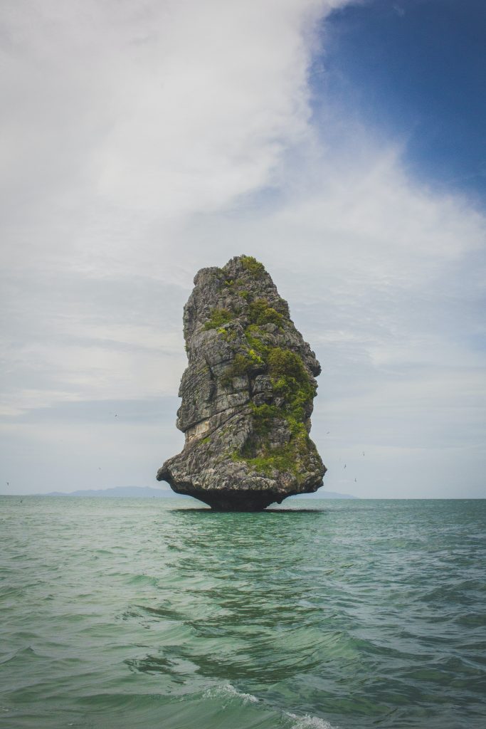 rock island on sea - not Munchelney!